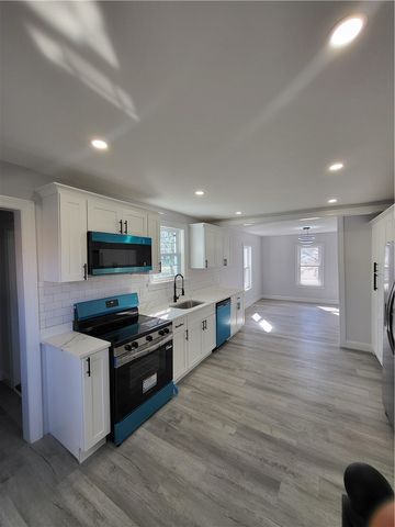 58 Alexander Street, Providence, RI 02907