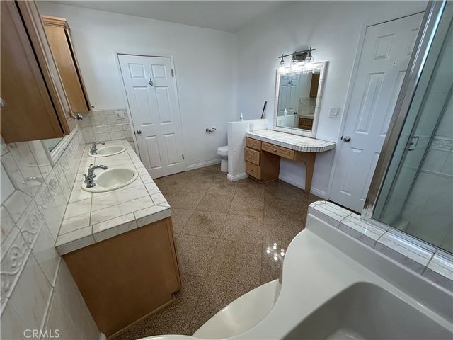 24010 Hatteras, Woodland Hills, CA 91367