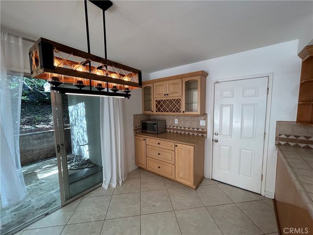 24010 Hatteras, Woodland Hills, CA 91367