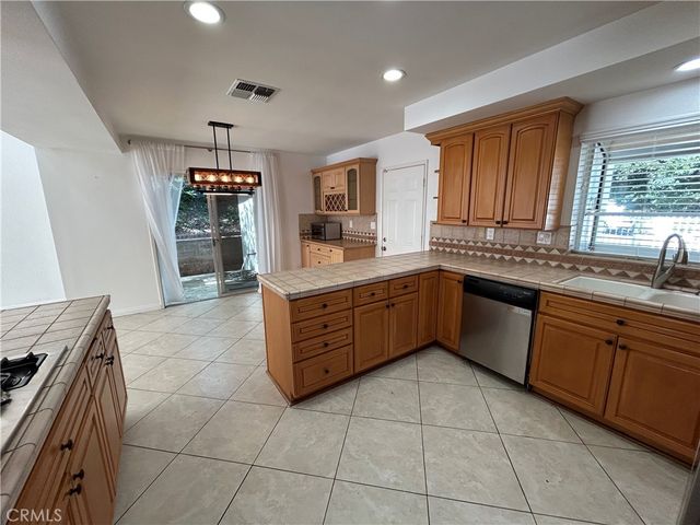 24010 Hatteras, Woodland Hills, CA 91367