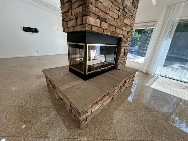 24010 Hatteras, Woodland Hills, CA 91367