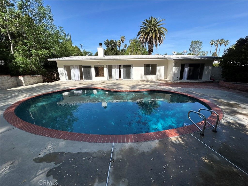 24010 Hatteras, Woodland Hills, CA 91367