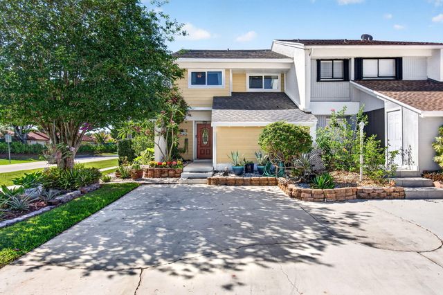 12324 Westhampton Circle, Wellington, FL 33414