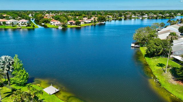 12324 Westhampton Circle, Wellington, FL 33414