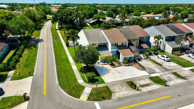 12324 Westhampton Circle, Wellington, FL 33414
