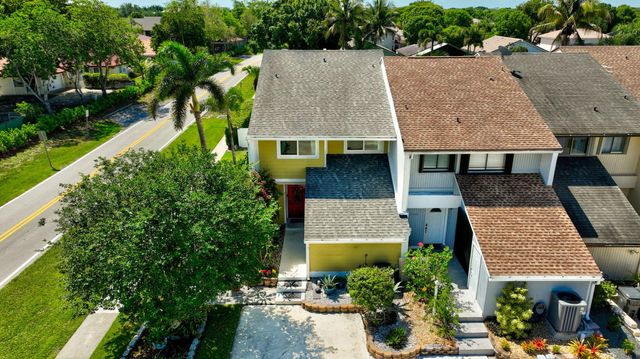 12324 Westhampton Circle, Wellington, FL 33414