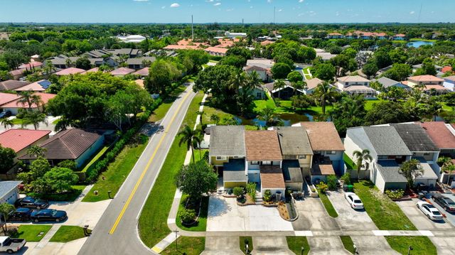 12324 Westhampton Circle, Wellington, FL 33414