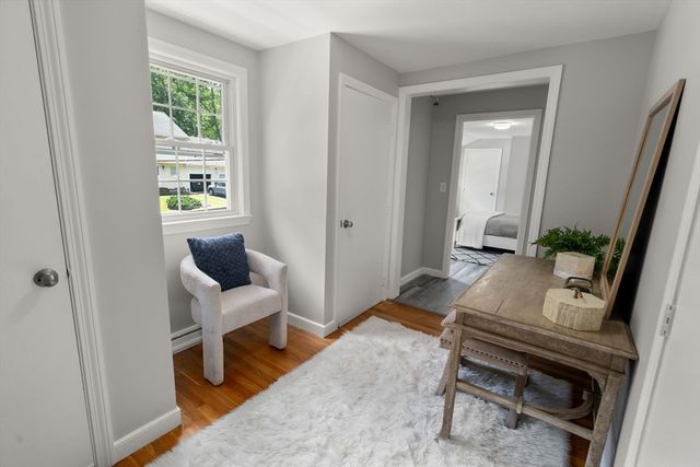 19 Country Ln, Sharon, MA 02067