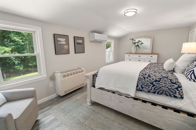 19 Country Ln, Sharon, MA 02067