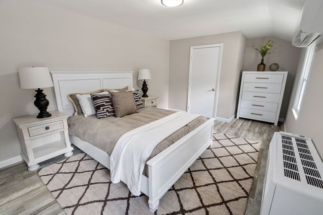19 Country Ln, Sharon, MA 02067