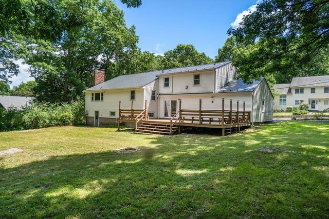 19 Country Ln, Sharon, MA 02067