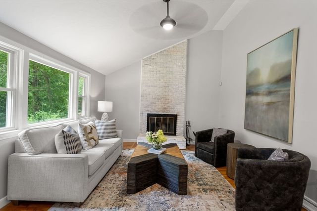 19 Country Ln, Sharon, MA 02067