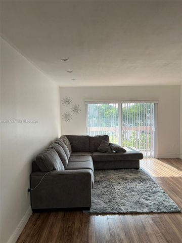 7810 Camino Real i-306, Miami, FL 33143