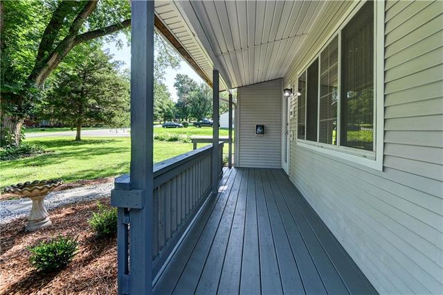 1201 W 31st Street S, Independence, MO 64055