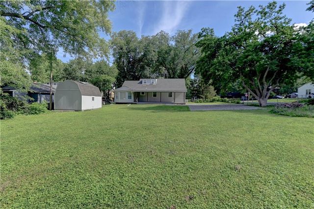 1201 W 31st Street S, Independence, MO 64055