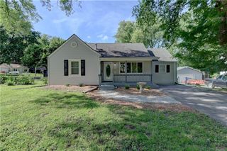 1201 W 31st Street S, Independence, MO 64055