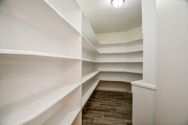 8115 Fondren Lake Drive, Houston, TX 77071