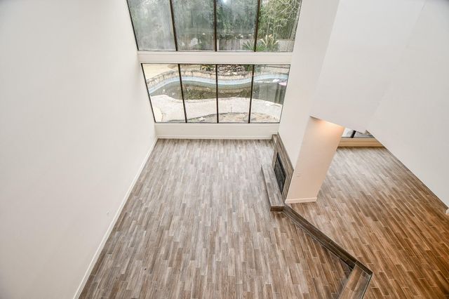 8115 Fondren Lake Drive, Houston, TX 77071