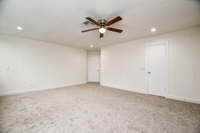 8115 Fondren Lake Drive, Houston, TX 77071