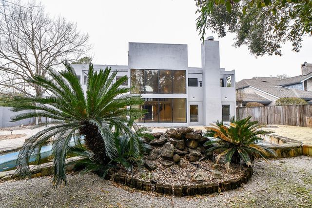8115 Fondren Lake Drive, Houston, TX 77071