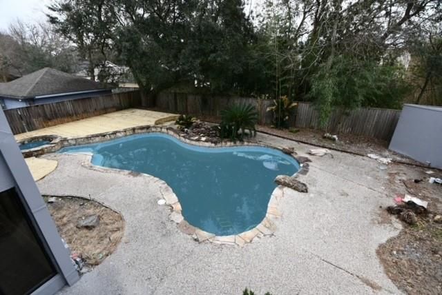 8115 Fondren Lake Drive, Houston, TX 77071