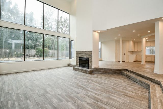 8115 Fondren Lake Drive, Houston, TX 77071