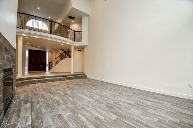 8115 Fondren Lake Drive, Houston, TX 77071