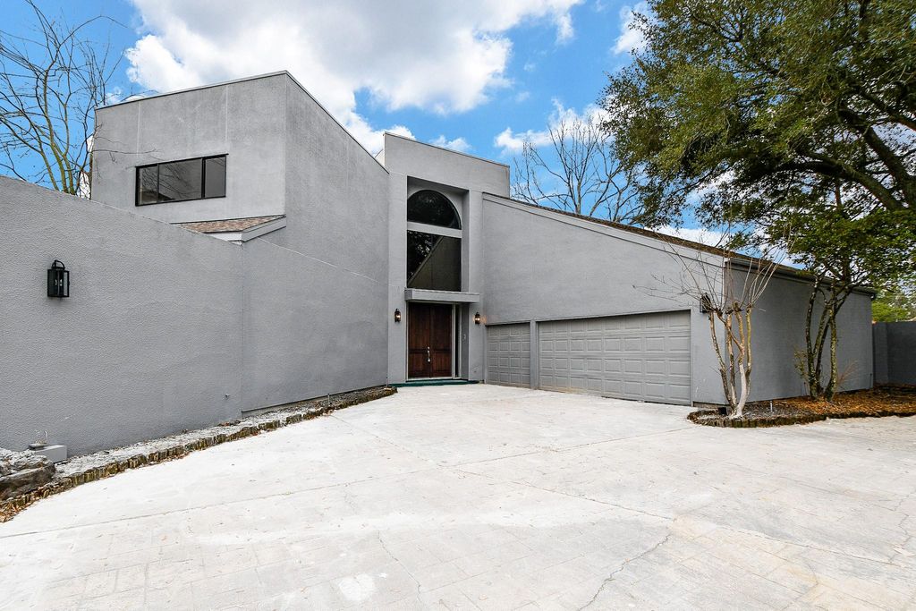 8115 Fondren Lake Drive, Houston, TX 77071