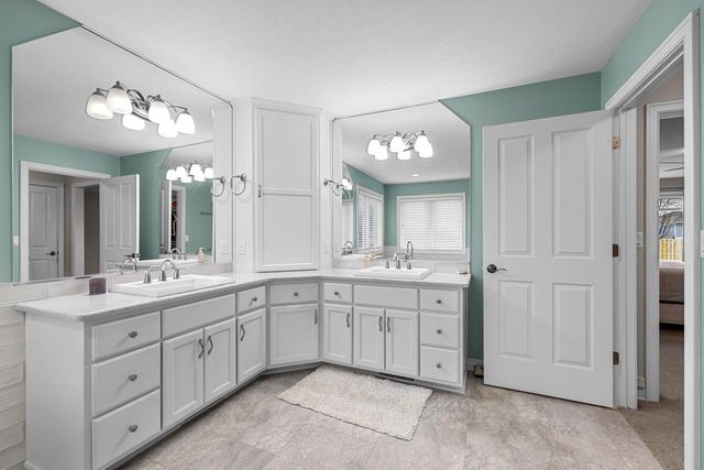 230 OAK BROOK DRIVE, Pulaski, WI 54162
