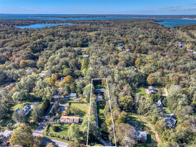 73 N Midway Road, Shelter Island, NY 11964