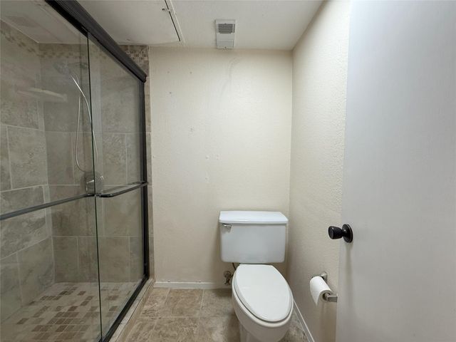 2100 Wilcrest Drive 107, Houston, TX 77042