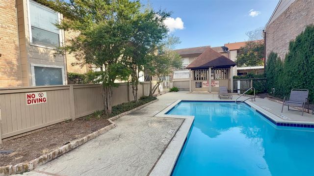 2100 Wilcrest Drive 107, Houston, TX 77042