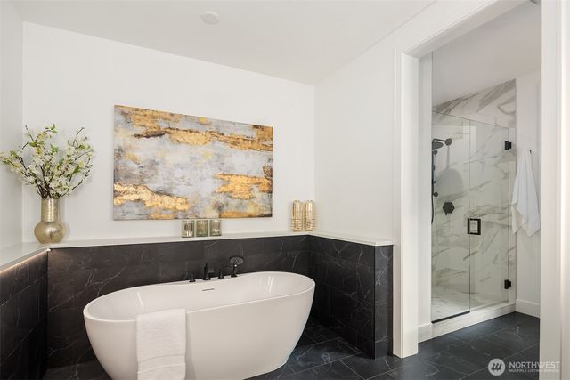 6431 NE 130th Place, Kirkland, WA 98034