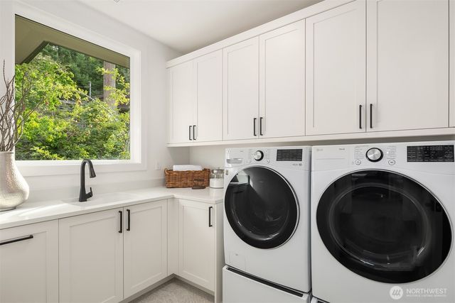 6431 NE 130th Place, Kirkland, WA 98034