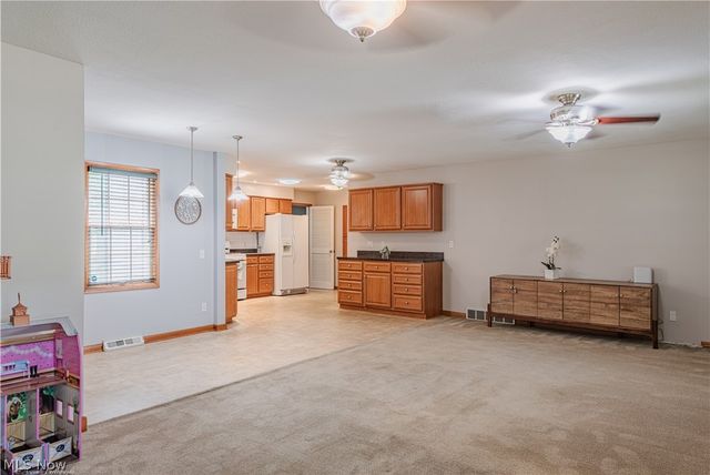 5018 Hartley Drive, Lyndhurst, OH 44124