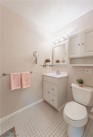 5018 Hartley Drive, Lyndhurst, OH 44124