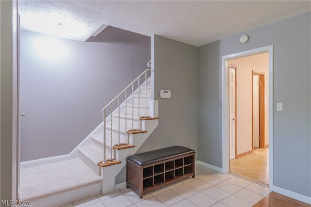 5018 Hartley Drive, Lyndhurst, OH 44124