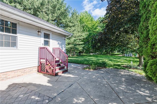 5018 Hartley Drive, Lyndhurst, OH 44124