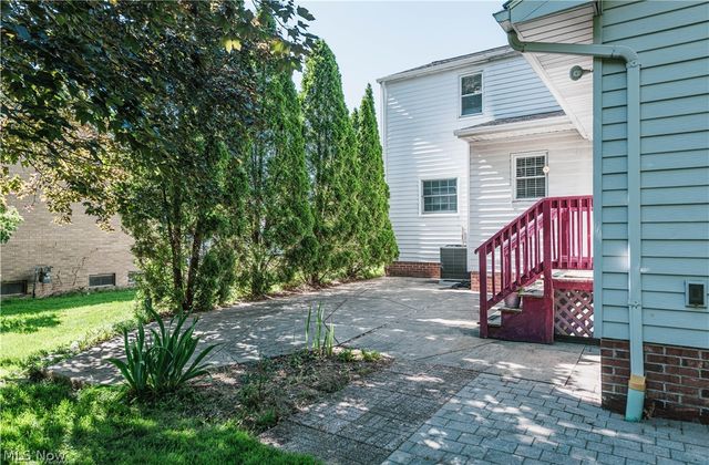 5018 Hartley Drive, Lyndhurst, OH 44124