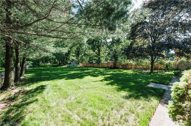 5018 Hartley Drive, Lyndhurst, OH 44124