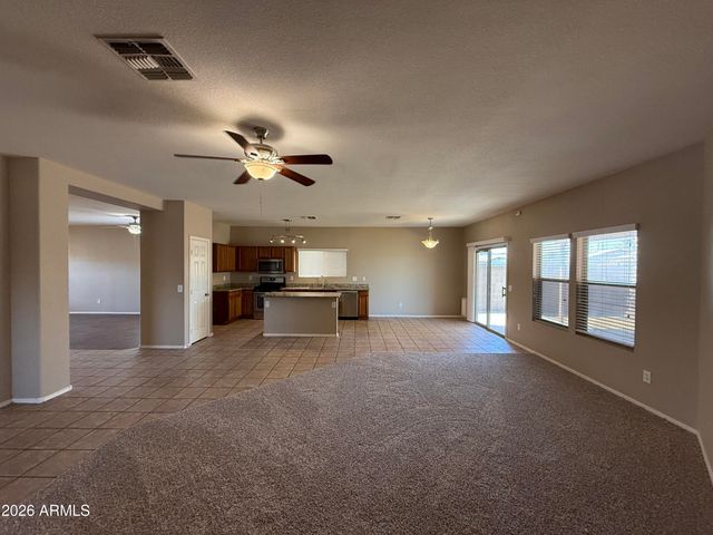 3892 S MOCCASIN Trail, Gilbert, AZ 85297
