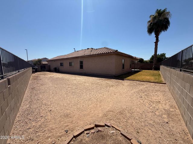 3892 S MOCCASIN Trail, Gilbert, AZ 85297