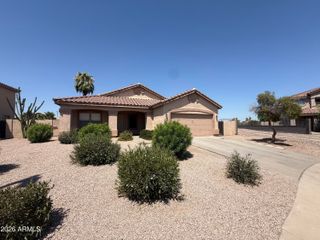 3892 S MOCCASIN Trail, Gilbert, AZ 85297