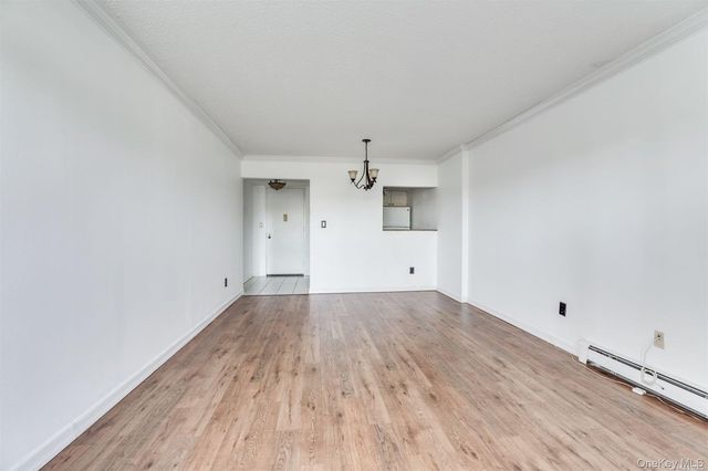 380 Fulton Street M2, Farmingdale, NY 11735