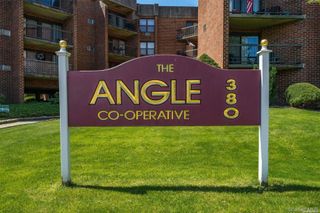 380 Fulton Street M2, Farmingdale, NY 11735