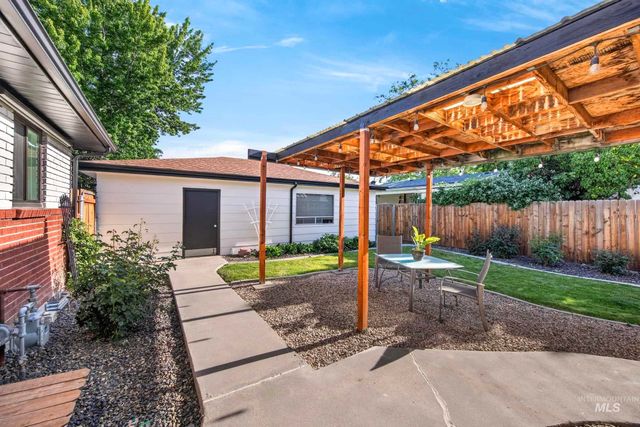 2715 S Virginia Ave, Boise, ID 83705