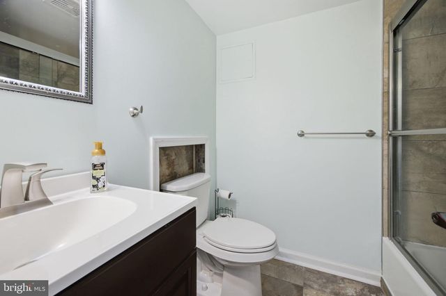 1 JENKINS DR, Indian Head, MD 20640
