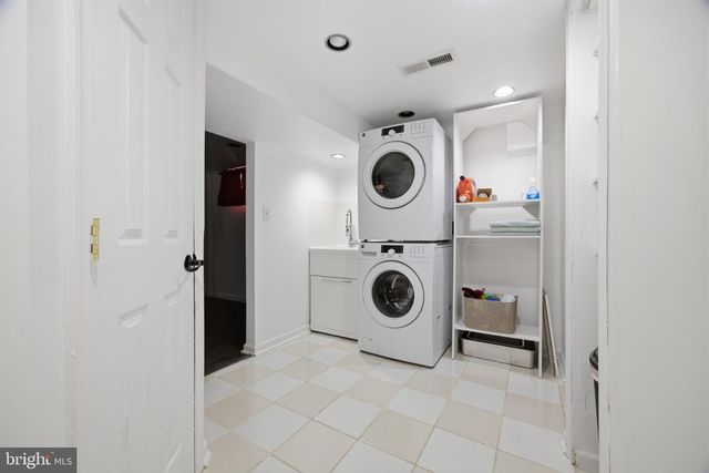 1 JENKINS DR, Indian Head, MD 20640