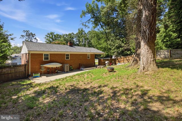 1 JENKINS DR, Indian Head, MD 20640