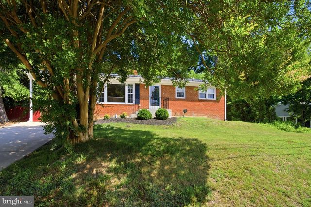 1 JENKINS DR, Indian Head, MD 20640